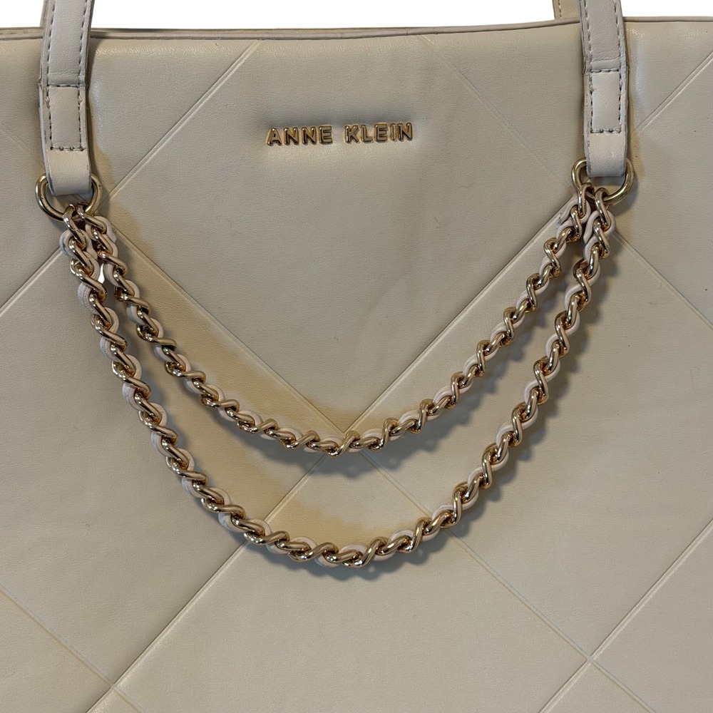 Anne Klein Quilted Tote Bag Cream Chain Faux Leather - Picture 3 of 10